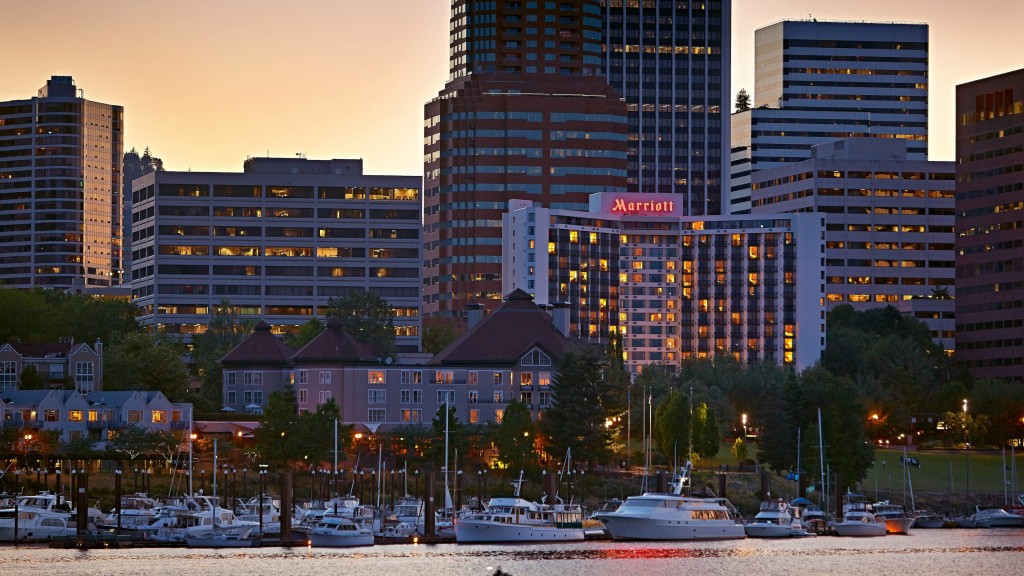 Portland Marriott at dusk